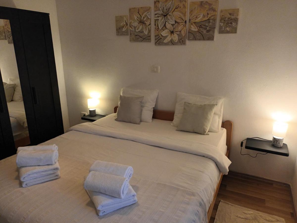 Apartman Rocky Petrovija Eksteriør bilde