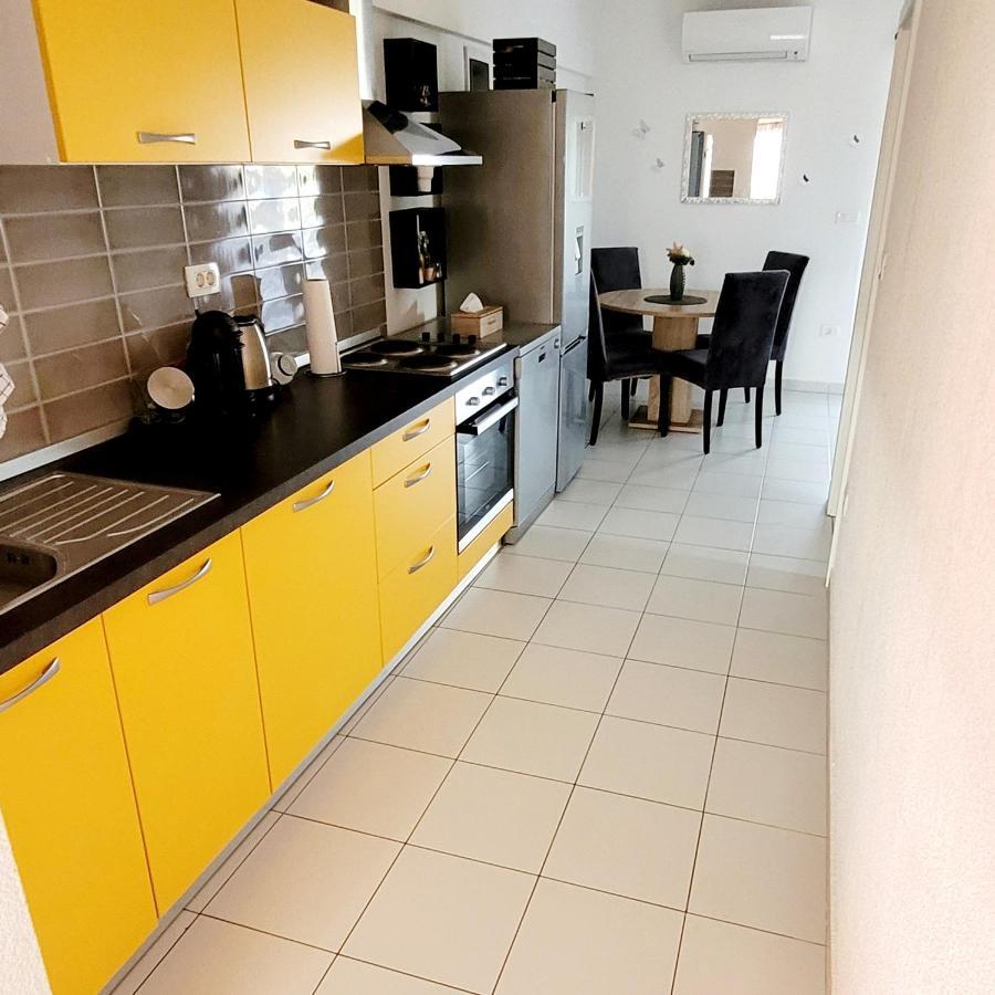 Apartman Rocky Petrovija Eksteriør bilde